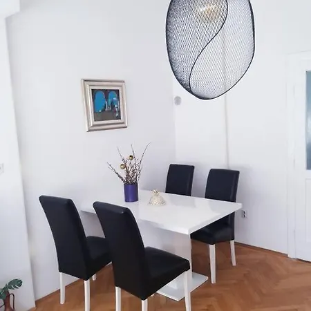 Promo New Calling + Free Parking Apartment Sarajevo